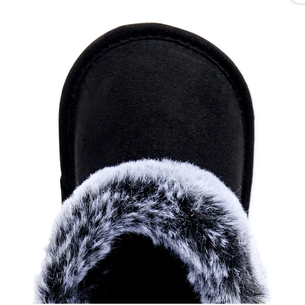 NWOT First Steps by Stepping Stones Infant Faux Fur Buckle Soft Sole Sz 0-3 Mths